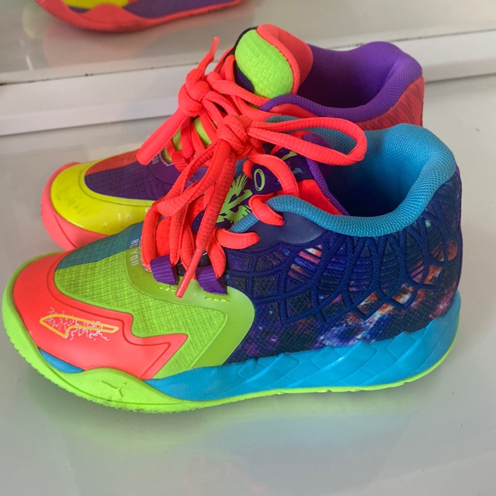 M.E.L.O kids shoes